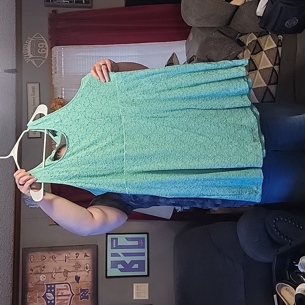 Lane bryant seafoam green sleeveless lace dress